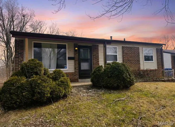 10418 Castle DR, St Louis, MO 63136