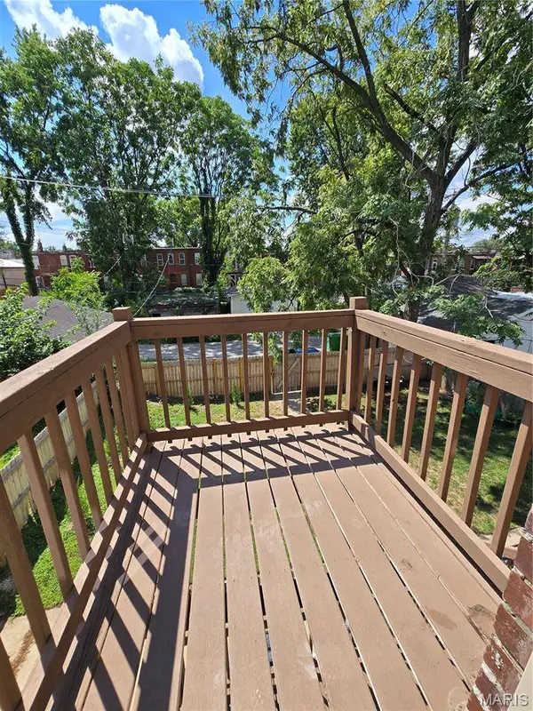 3914 Detonty ST, St Louis, MO 63110