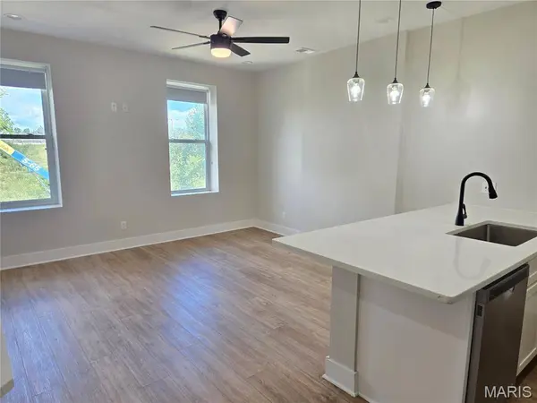 3914 Detonty ST, St Louis, MO 63110