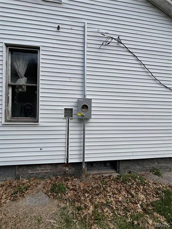 802 E D Street, Belleville, IL 62220