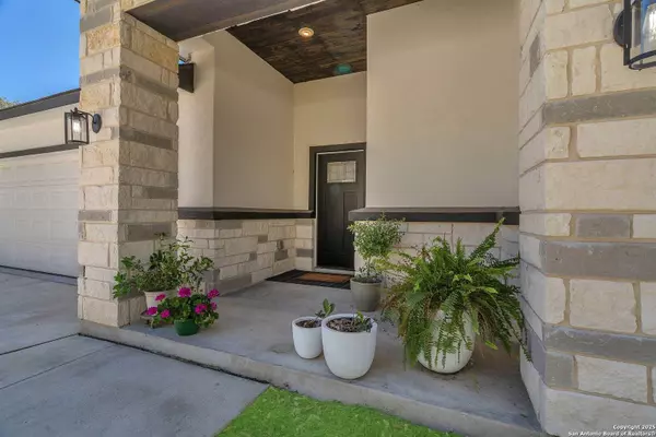 348 Fawn, Spring Branch, TX 78070