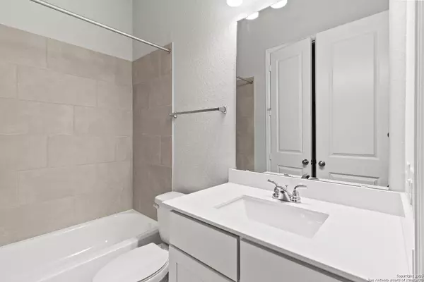 12335 Fort Duncan, San Antonio, TX 78245