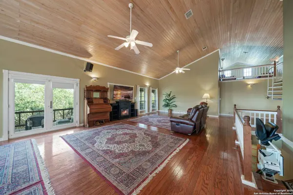 388 Oak, Pipe Creek, TX 78063