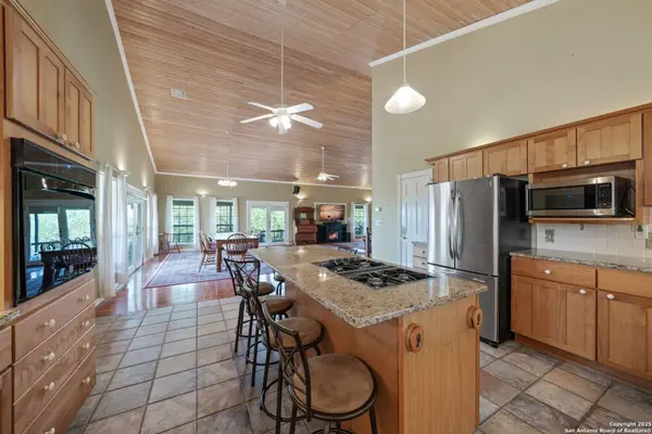 388 Oak, Pipe Creek, TX 78063