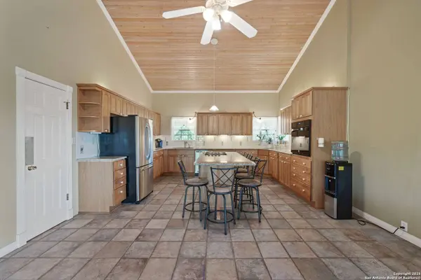 388 Oak, Pipe Creek, TX 78063