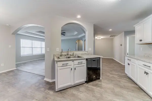 6707 RAINTREE PL, San Antonio, TX 78233