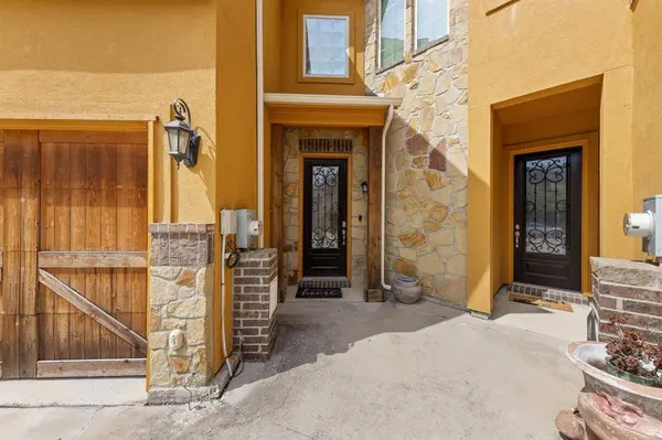 2660 Villa Di Lago #4, Grand Prairie, TX 75054