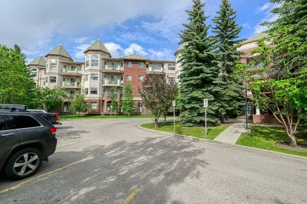 200 Lincoln WAY SW #119, Calgary, AB T3E7G7