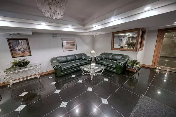 200 Lincoln WAY SW #306, Calgary, AB T3E 7G7