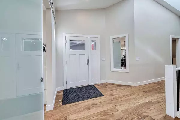 180 Arbour Glen Close NW, Calgary, AB T3G 3Y8