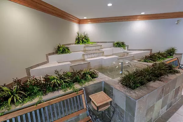 200 Lincoln WAY SW #321, Calgary, AB T3E7G7