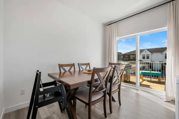256 Heritage HTS, Cochrane, AB T4C 3A7