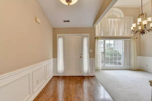 3865 Portico Run DR, Buford, GA 30519