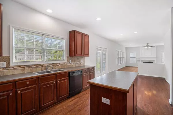 7280 Wright DR, Atlanta, GA 30349