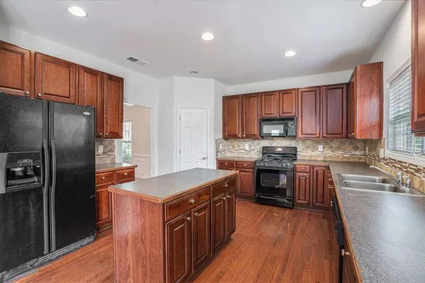 7280 Wright DR, Atlanta, GA 30349