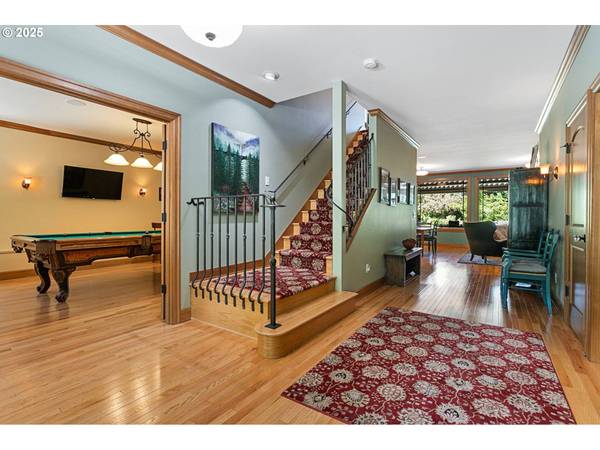 5049 SW NEVADA CT, Portland, OR 97219