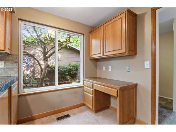18 WHEATHERSTONE, Lake Oswego, OR 97035
