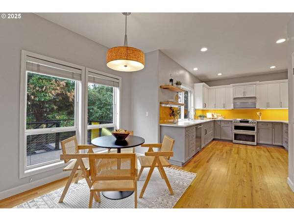 11336 NW KEARNEY ST, Portland, OR 97229