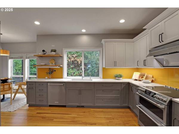 11336 NW KEARNEY ST, Portland, OR 97229