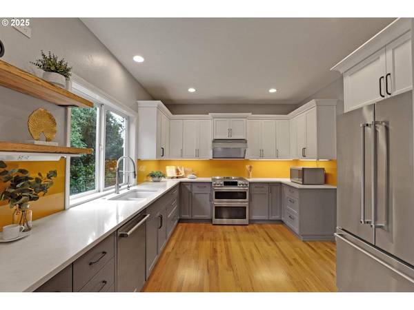 11336 NW KEARNEY ST, Portland, OR 97229