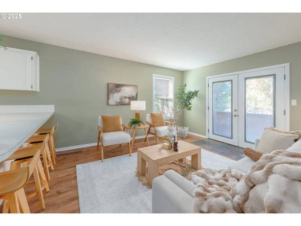 5005 SW MITCHELL ST #3, Portland, OR 97221