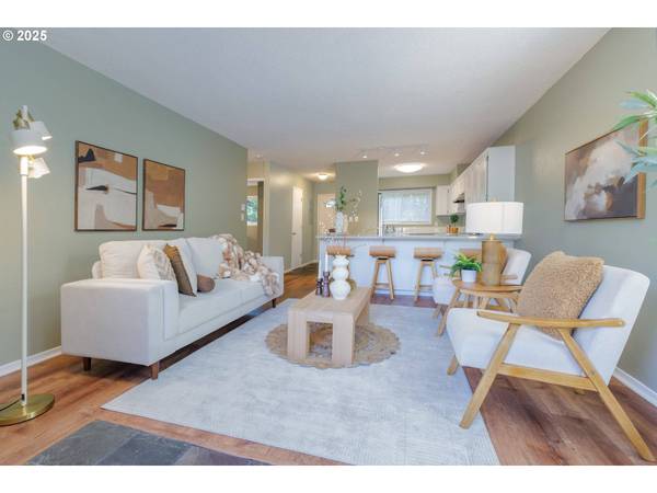 5005 SW MITCHELL ST #3, Portland, OR 97221