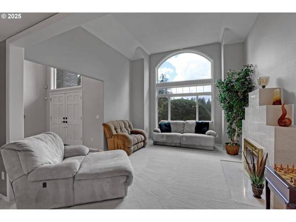11110 NW MONTREUX LN, Portland, OR 97229