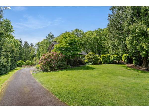 8427 NW SKYLINE BLVD, Portland, OR 97229