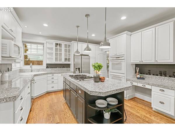 1206 NW MAYFIELD RD, Portland, OR 97229