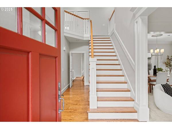 1206 NW MAYFIELD RD, Portland, OR 97229