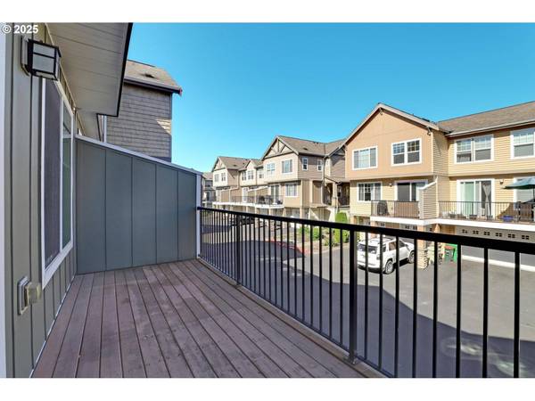 679 NW 118TH AVE #104, Portland, OR 97229