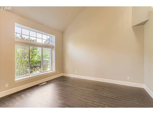 7988 SW LEISER LN, Portland, OR 97224