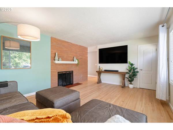 12020 SW PARK WAY, Portland, OR 97225
