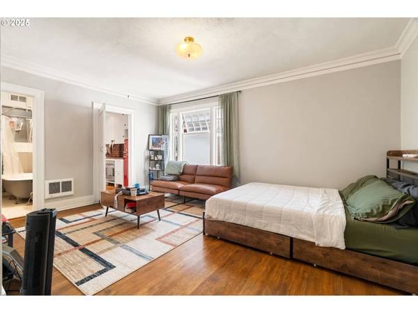 1811 NW COUCH ST #506, Portland, OR 97209