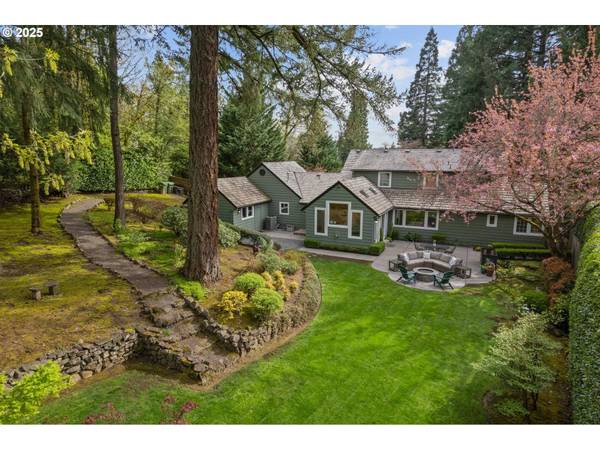 2735 GLEN EAGLES RD, Lake Oswego, OR 97034