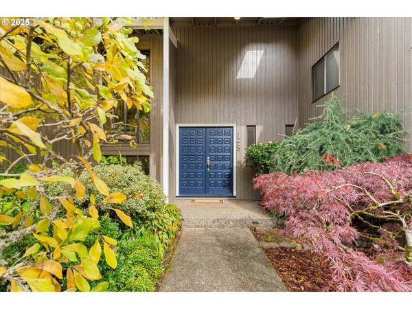 1269 ROCKINGHORSE LN, Lake Oswego, OR 97034