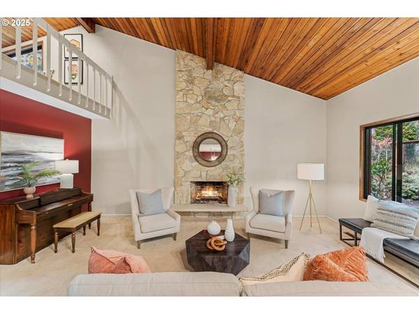 1269 ROCKINGHORSE LN, Lake Oswego, OR 97034