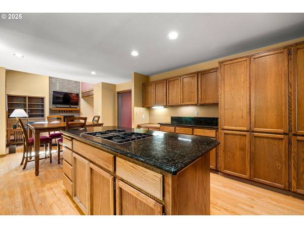 11170 SW EDEN CT, Tigard, OR 97223