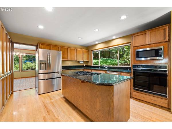 11170 SW EDEN CT, Tigard, OR 97223