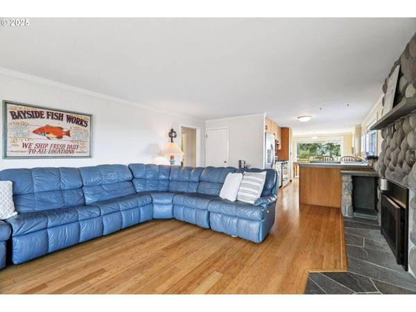 1850 NE 68TH ST, Lincoln City, OR 97367