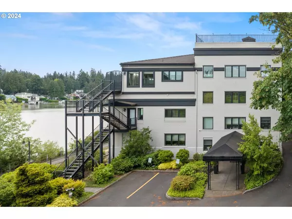 151 3RD ST, Lake Oswego, OR 97034