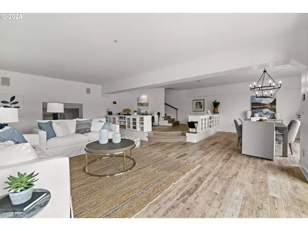 151 3RD ST, Lake Oswego, OR 97034