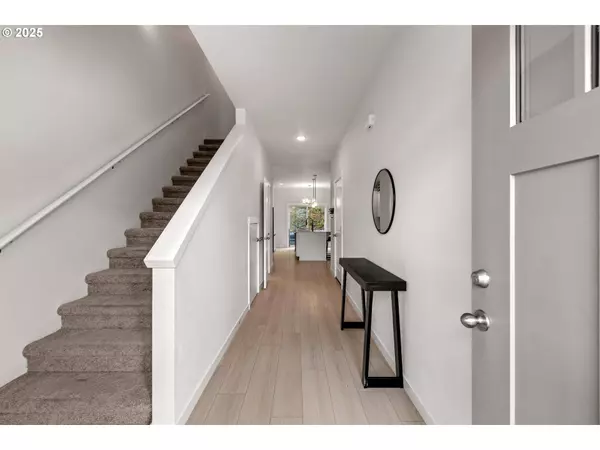 317 E BARBARAS WAY, Newberg, OR 97132