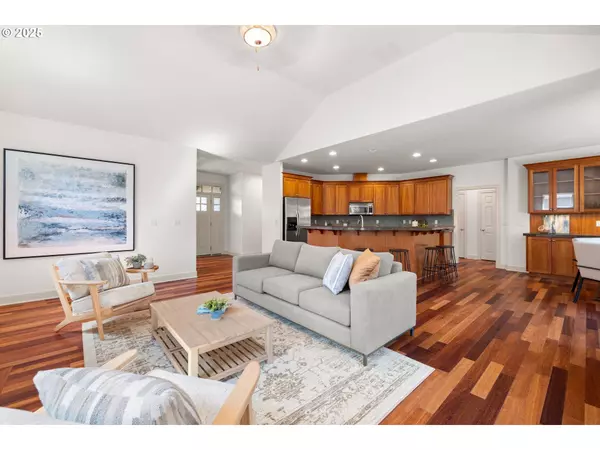 1465 NE 15TH AVE, Canby, OR 97013