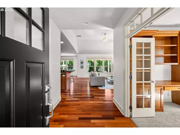 1465 NE 15TH AVE, Canby, OR 97013