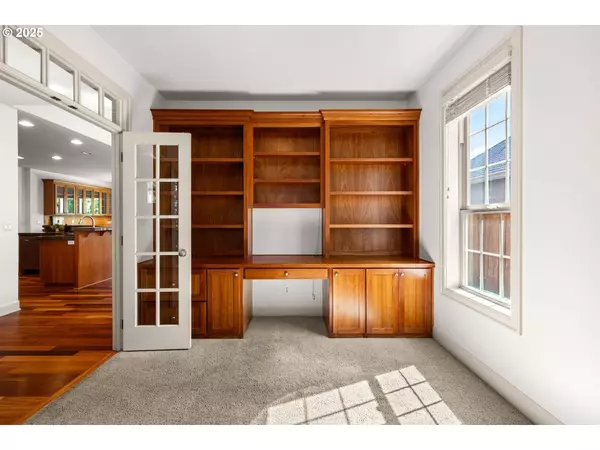 1465 NE 15TH AVE, Canby, OR 97013