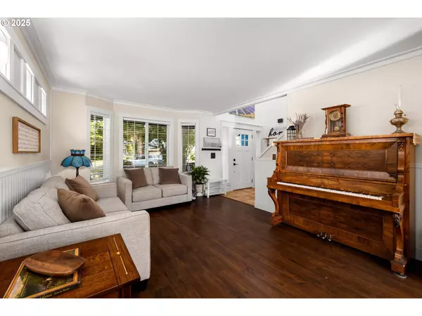 2170 SE 61ST DR, Hillsboro, OR 97123