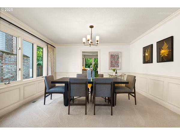5104 HASTINGS CT, Lake Oswego, OR 97035