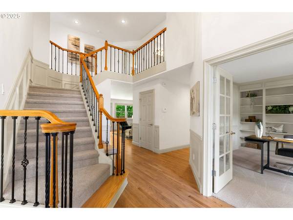 5104 HASTINGS CT, Lake Oswego, OR 97035