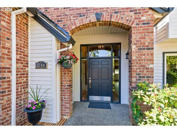 5104 HASTINGS CT, Lake Oswego, OR 97035
